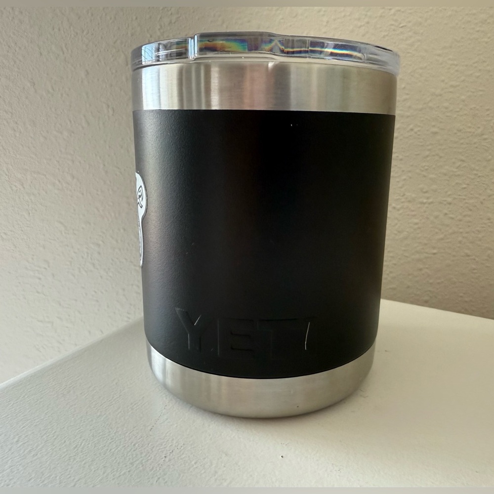 YETI Rambler 10 OZ Stainless Steel Double Wall Lowball in Black With Plastic Lid - Picture 2 of 6